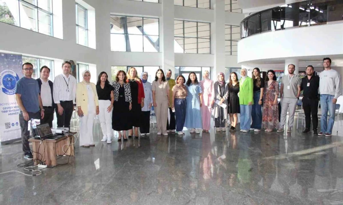 Türkiye Enfeksiyon Hastalıkları ve Klinik Mikrobiyoloji Uzmanlık Derneği (EKMUD) tarafından Türk Hastane İnfeksiyonları