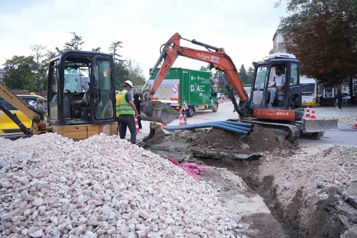 Yenişehir Belediyesi, ilçe merkezi ve kırsal mahallelerde ulaşım yatırımlarına hız verdi. Akıllı Kavşak Projesi’nden Gal