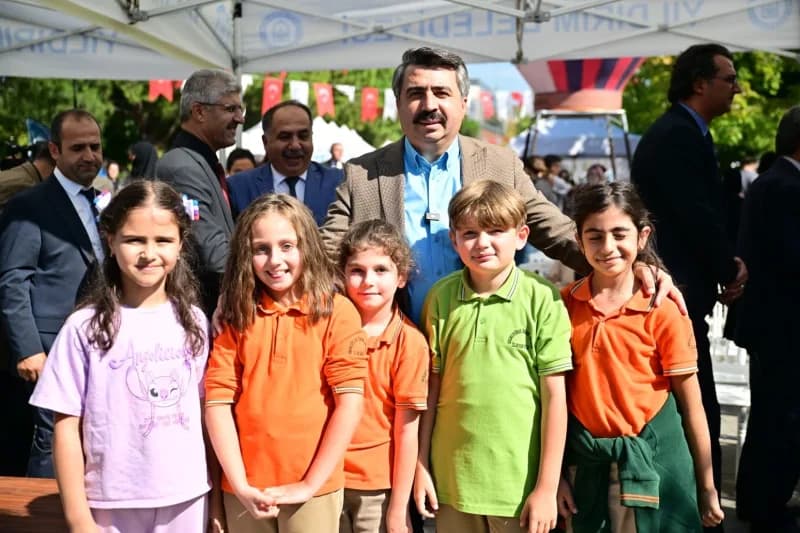 Yıldırım Belediyesi, Bursa İl Milli Eğitim Müdürlüğü tarafından Bilim Şenlikleri Destekleme Programı kapsamında düzenlen