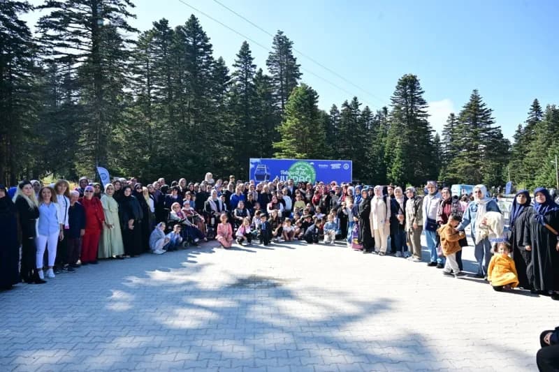 Yıldırım Belediyesi’nin ilçede yaşayan kadınlara özel olarak düzenlediği Teleferikle Uludağ Turu, renkli görüntülerle so