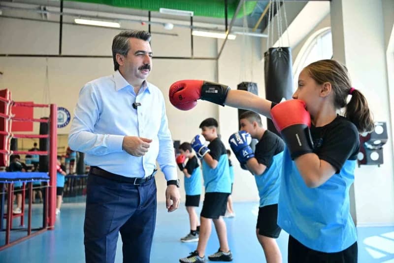 Yıldırım Belediyesi’nin çocukların okul dışında kalan zamanlarını verimli bir şekilde değerlendirebilmeleri için düzenle