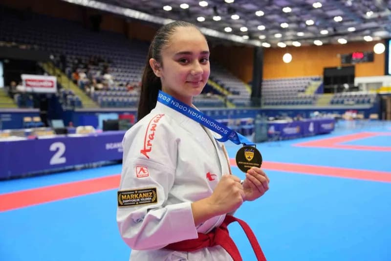 Tavşanlılı milli karateci Yüsra Bozbey İsveç’te Scandinavian Karate 2026 turnuvasında altın madalya kazandı