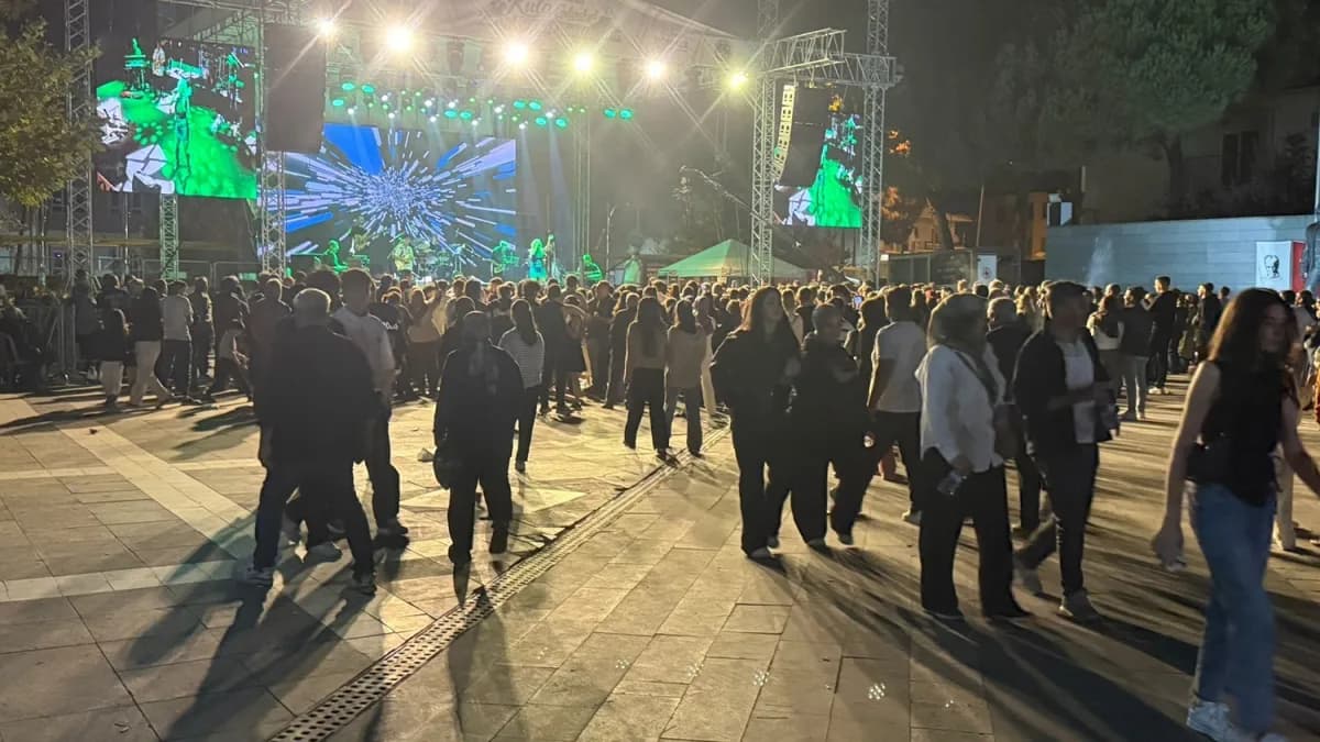 Manisa’nın Kula ilçesinin düşman işgalinden kurtuluşunun 104’üncü yıl dönümü kapsamında düzenlenen kutlama etkinliklerin