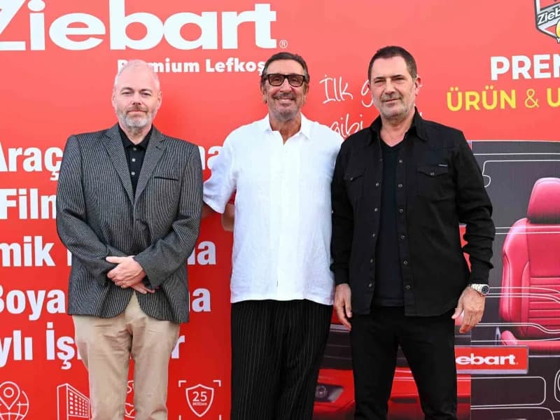 Ziebart Lefkoşa araç koruma merkezinin modern dış görünümü ve açılış töreninden görüntü