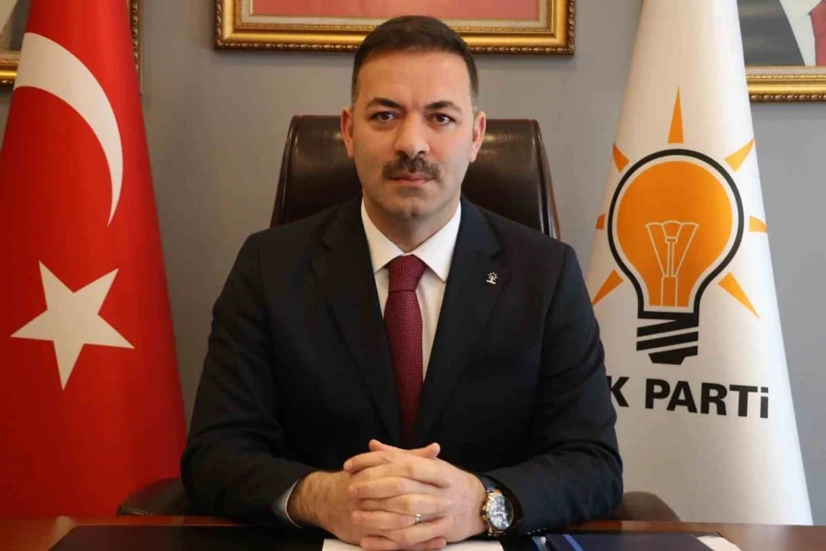 Zonguldak'ta altyapı çalışmaları nedeniyle bozulan yollar ve yol onarımı tartışması