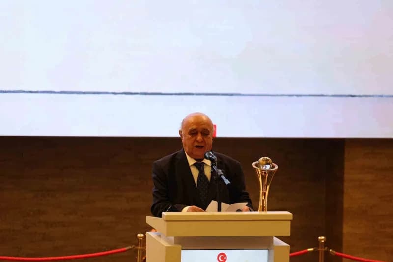 Talas Belediyesi tarafından 13 ülkeden 33 şairin katılımıyla 2. Düzenlenen Geleneksel Türk Dünyası Şair ve Yazar Buluşma