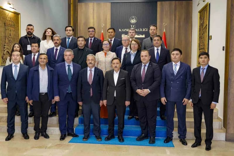 Konuklar, Kayseri valiliğini ziyaret etti