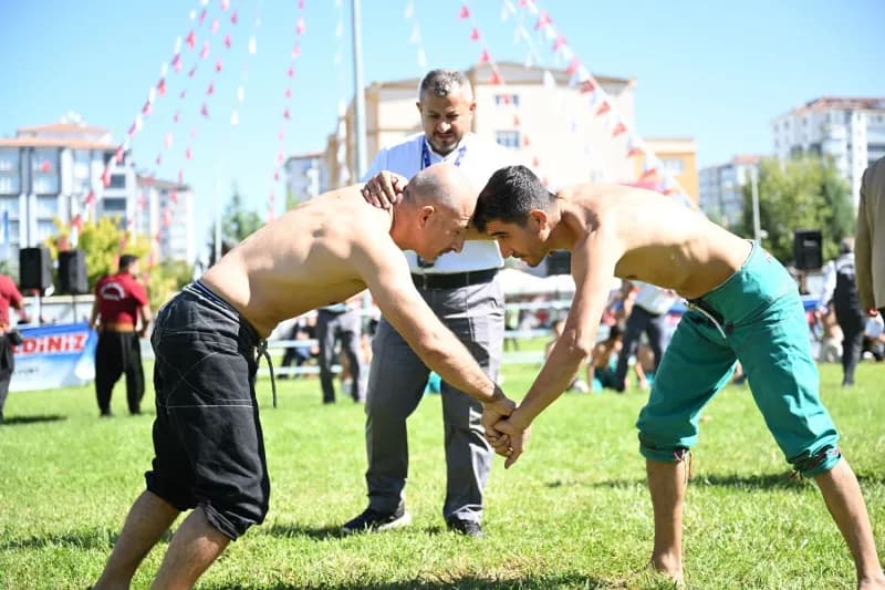 21. Uluslararası Turgut Özal Karakucak Güreşleri için geri sayım başladı