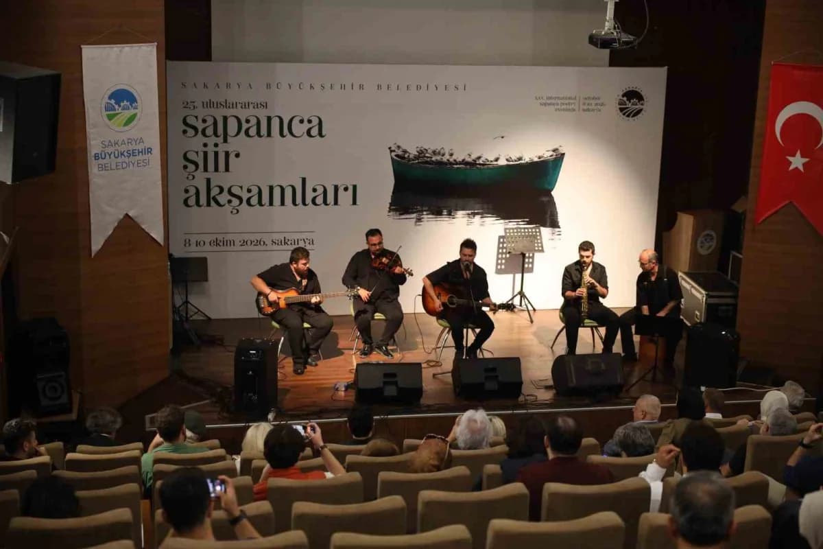 Sakarya'da düzenlenen "25. Uluslararası Sapanca Şiir Akşamları", gerçekleştirilen panel ve kapanış programıyla tamamland