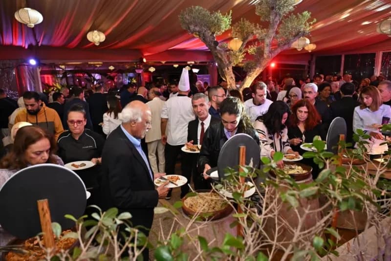 29 Ekim Cumhuriyet Bayramı, Türkiye'nin Tunus Büyükelçiliği’nde bir resepsiyon kutlandı.