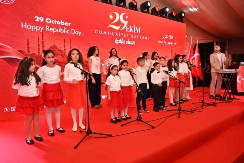 29 Ekim Cumhuriyet Bayramı, Türkiye'nin Tunus Büyükelçiliği’nde bir resepsiyon kutlandı.