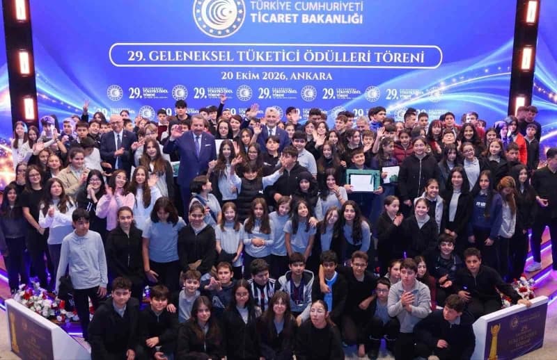 Ticaret Bakanlığı'nca düzenlenen 29. Geleneksel Tüketici Ödülleri ile Türkiye Geneli Ortaokullar Arası Resim Yarışması Ö