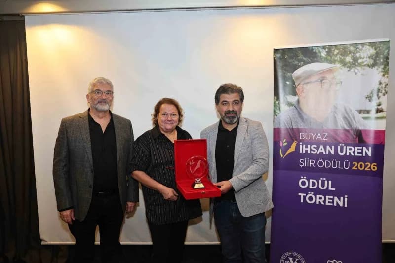 Nilüfer Belediyesi ve Bursa Yazın ve Sanat Derneği (BUYAZ) tarafından düzenlenen BUYAZ İhsan Üren Şiir Ödülü, Nâzım Hikm