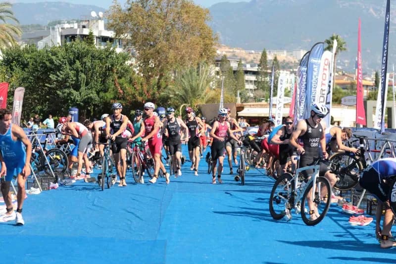 Türkiye Triatlon Federasyonu ve Alanya Belediyesi iş birliğiyle düzenlenen 35. Uluslararası Alanya T