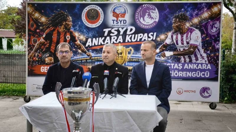 59. TSYD Ankara Kupası basın toplantısında konuşan TSYD Ankara Şubesi Başkanı ve teknik direktörler