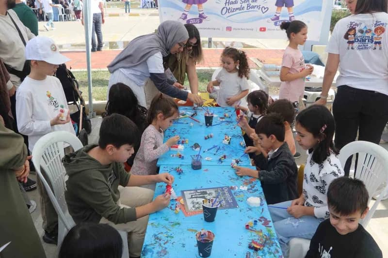 Adana’da Aile bağlarını güçlendirmek ve bağımlılıkla mücadele konusunda farkındalık oluşturmak amacıyla 2. Yeşilay Bağım