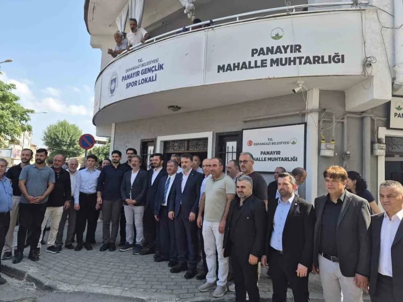 AK Parti Osmangazi İlçe Başkanı Adnan Kurtuluş, 35 bin nüfuslu Panayır Mahallesi’nin Dereboyu bölgesindeki ulaşım ve der