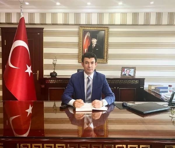 Afyonkarahisar Valiliği önünde Vali Yardımcısı İhsan Ayrancı için düzenlenen cenaze töreni