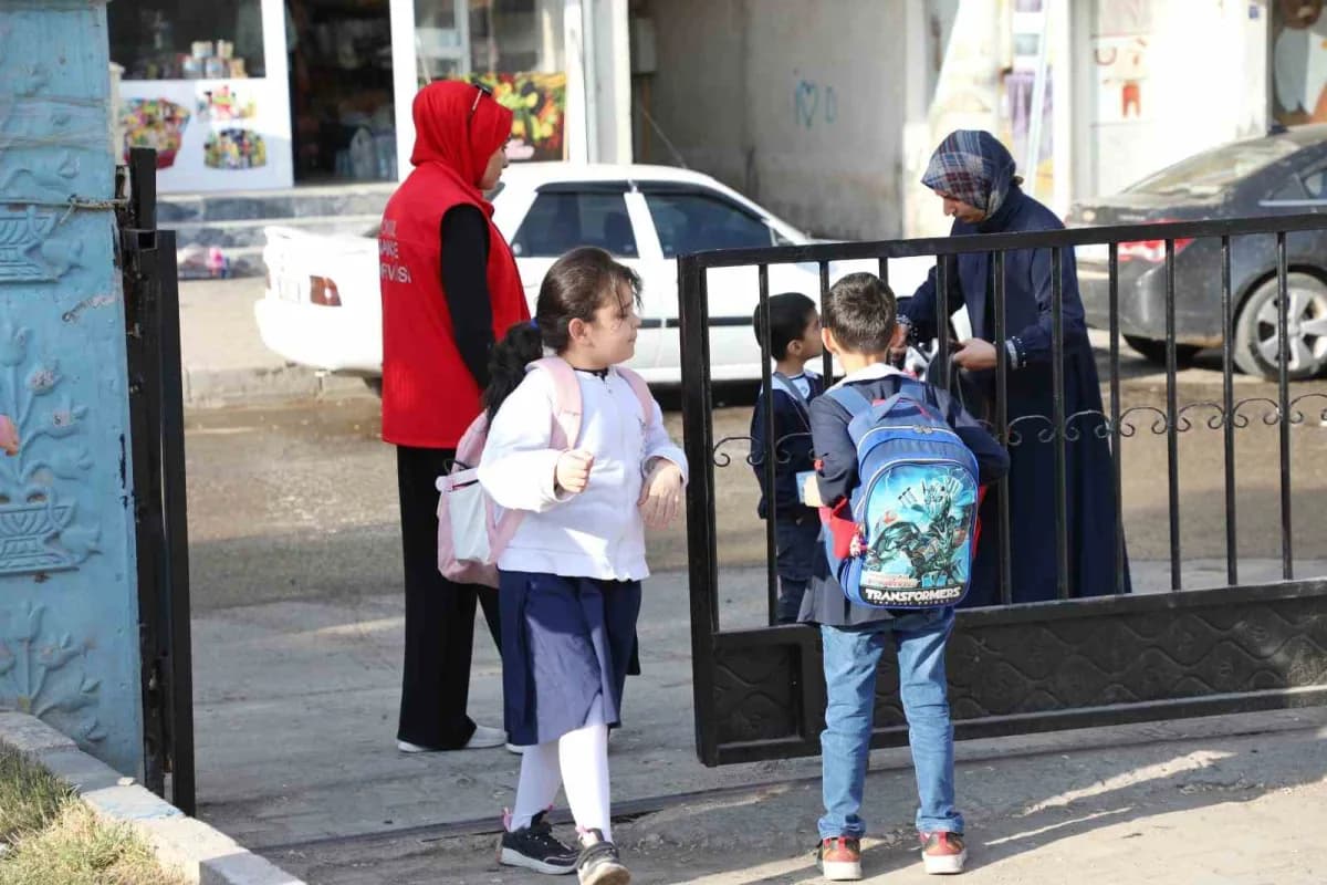 Ağrı’da öğrencilerin güvenli ve huzurlu ortamda Eğitim görmesi amacıyla Toplum Yararına Program (TYP) kapsamında İl gene
