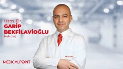 Medical Point Gaziantep Hastanesi Nefroloji Uzmanı Uzm. Dr. Garip Bekfilavioğlu açıklama yaparken