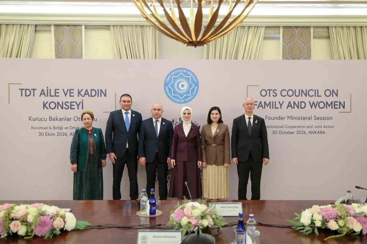 Aile ve Sosyal Hizmetler Bakanı Mahinur Özdemir Göktaş, "Emine Erdoğan hanımefendi’nin himayelerinde
