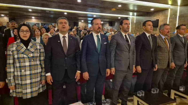 Basın toplantısının ardından CHP'den AK Parti'ye katılan Çerkezköy Belediyesinden 11, Ergene Belediyesinden 1 olmak üzer