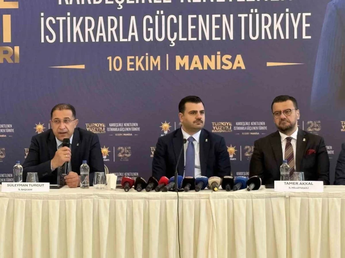 AK Parti Genel Başkan Yardımcısı Eyyüp Kadir İnan Manisa’da basın toplantısında konuşuyor