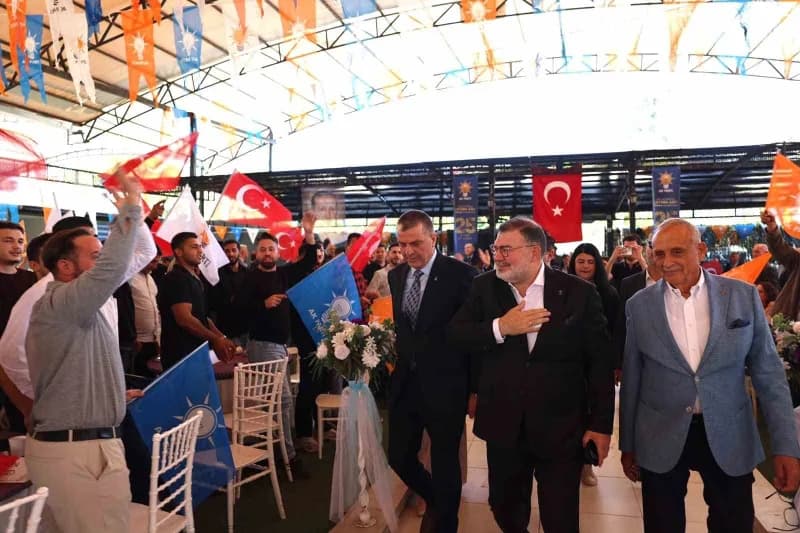 AK Parti Ödemiş İlçe Başkanlığı tarafından düzenlenen toplantıya İl Başkanı Bilal Saygılı’nın yanı sıra Ödemiş İlçe Başk