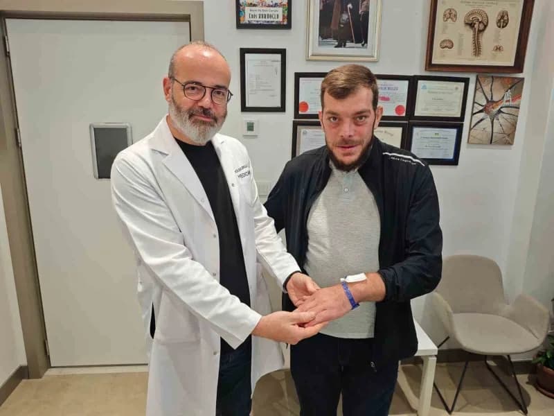 Samsun’da cerrahi müdahale sonrası sağlığına kavuşan akromegali hastası Gürcü hasta