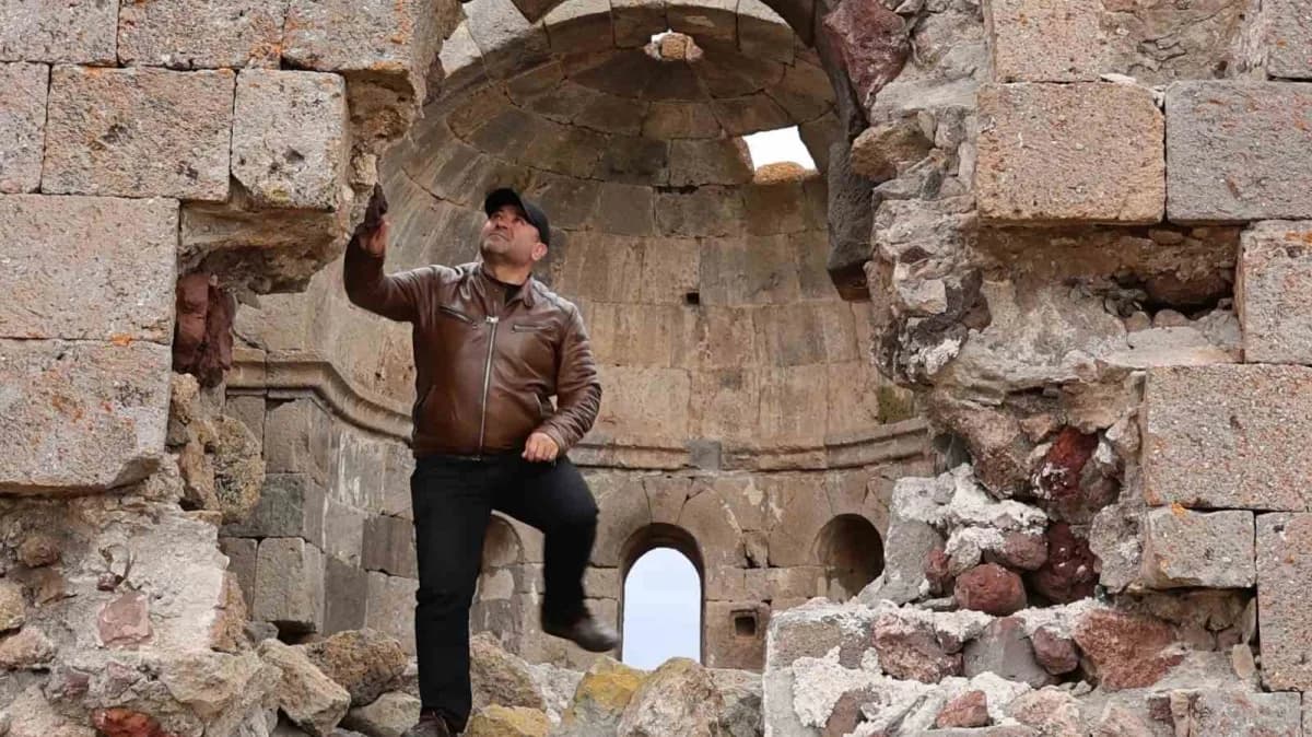 Aksaray'da saklı kalmış Ana Sultan Tepesindeki 725 yıllık kilise dikkat çekiyor.