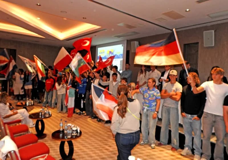 Basın lansmanına 15 ülkeden gelen sporcular da katıldı