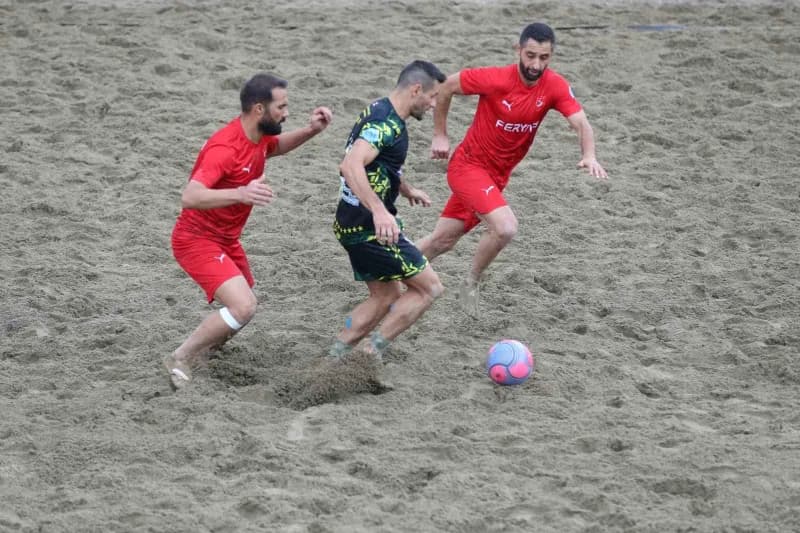 Plaj Futbolu Dünya Kulüpler Şampiyonası'nda mücadele eden serenity Alanya Belediyespor, Kosta Rika t
