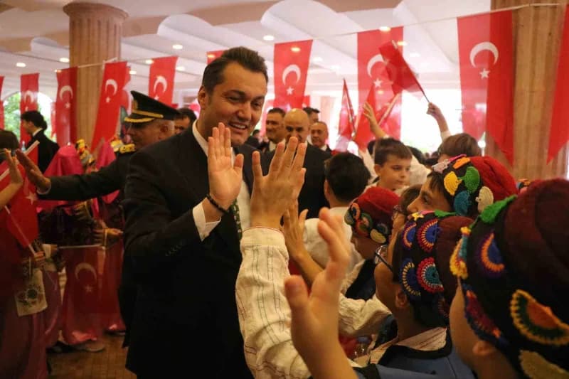 Cumhuriyet'in kuruluşunun 103'üncü yıl dönümü dolayısıyla Alanya'da kutlama programı gerçekleştirild