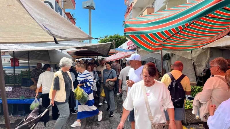Meteoroloji 4. Bölge müdürlüğünün sağanak yağış uyarısında bulunduğu Alanya’da sabah saatlerinde etkili olan yağış, Mahm