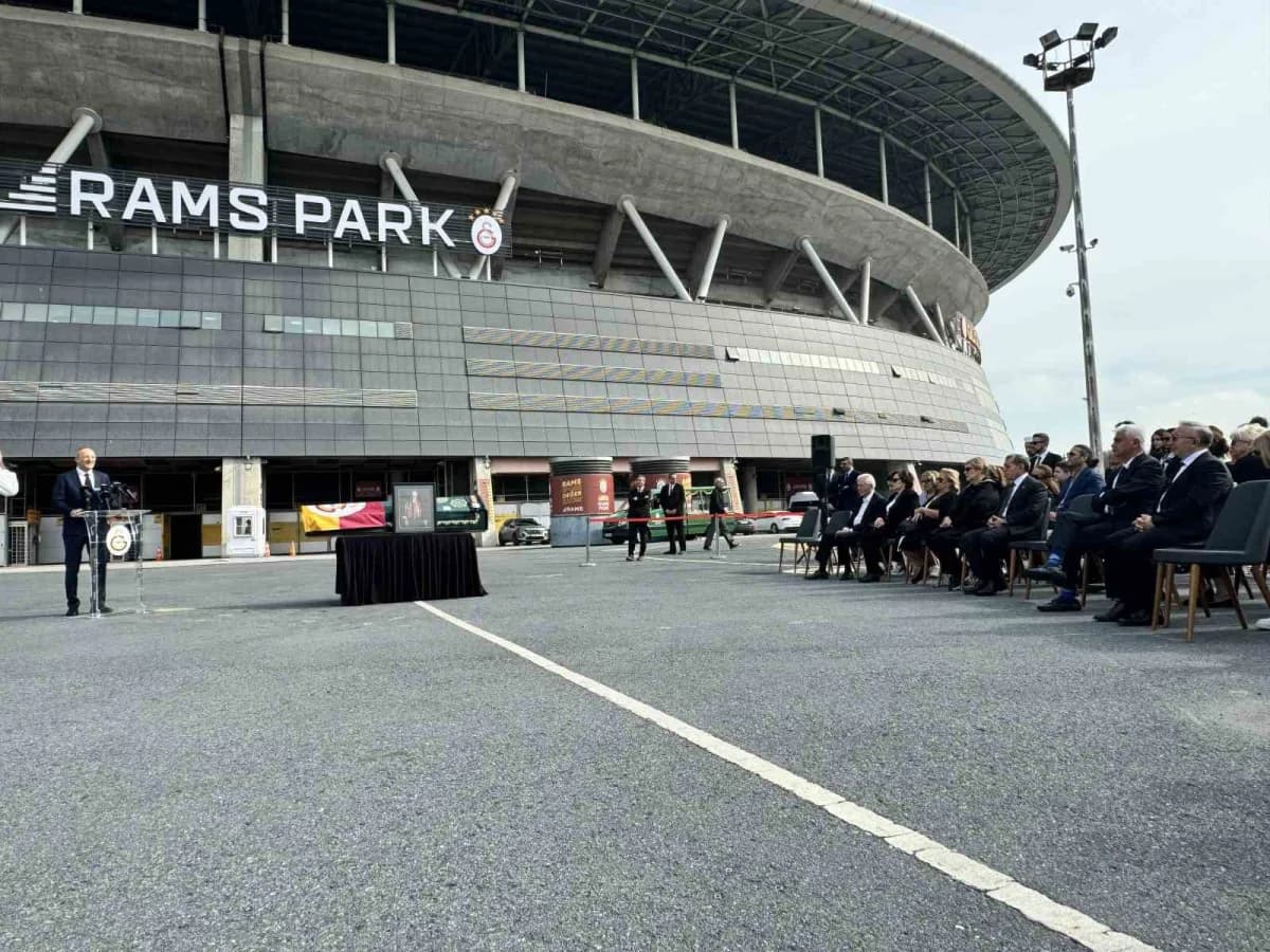 Galatasaray Spor Kulübü'nün vefat eden en kıdemli üyesi Ali Fuat Diriker için RAMS Park'ta tören düzenlendi.