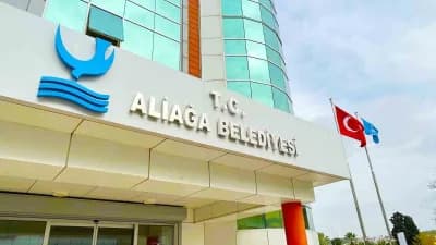 Aliağa Belediyesi yeni organizasyon şemasında görev alan müdürler ve başkan yardımcıları toplantıda