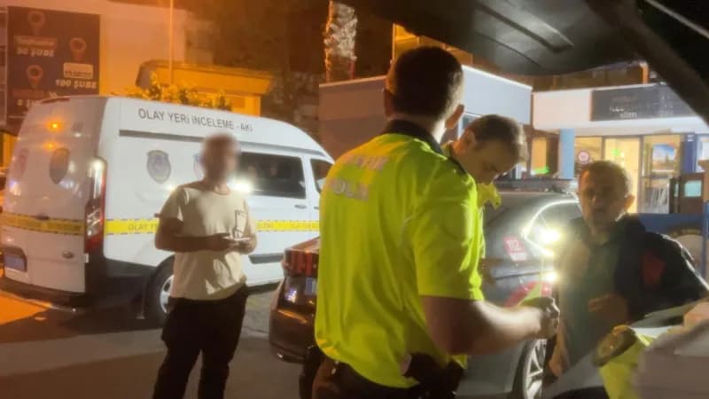 Bursa'da sokak aralarında hızlı araç kullandığı ve el freni çekerek tehlikeli hareketler yaptığı iddia edilen sürücü, 1,