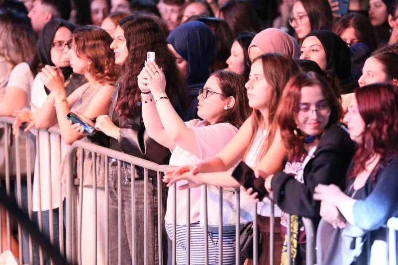 Alanya Alaaddin Keykubat Üniversitesinde (ALKÜ) düzenlenen Hoş Geldin Şenliği, 3 gün boyunca konserl