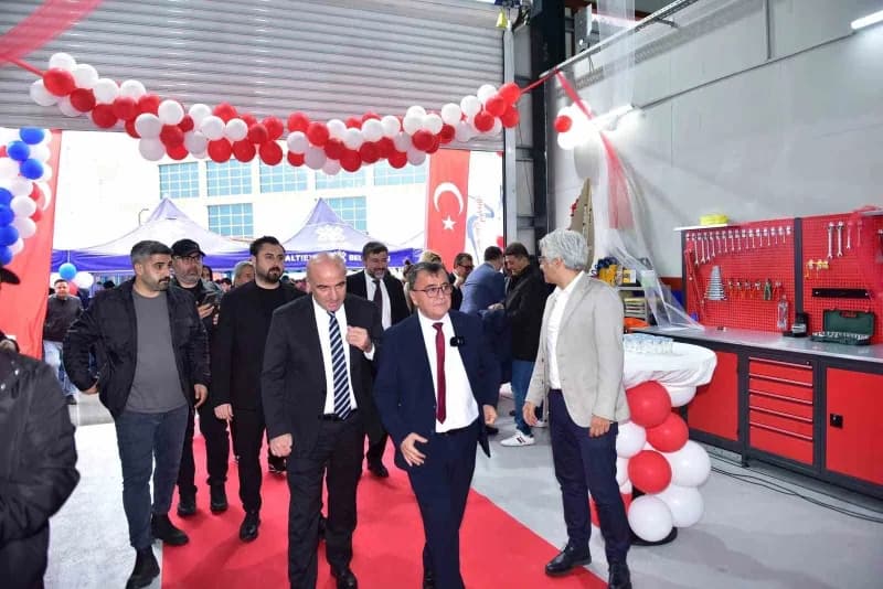 Altıeylül’ün Araç Bakım ve Onarım tesisi hizmete açıldı