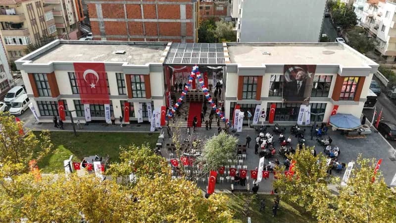 Altıeylül’de Sosyal belediyeciliğin yeni adresi kapılarını açtı