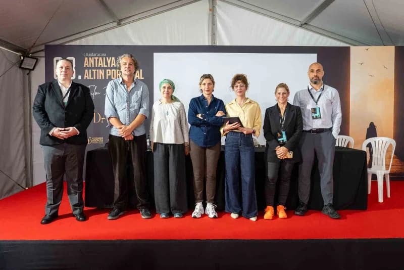 Bütün insanlığı ilgilendiren İklim krizinin sinemaya bakan yönlerini de değerlendiren festival, bu y