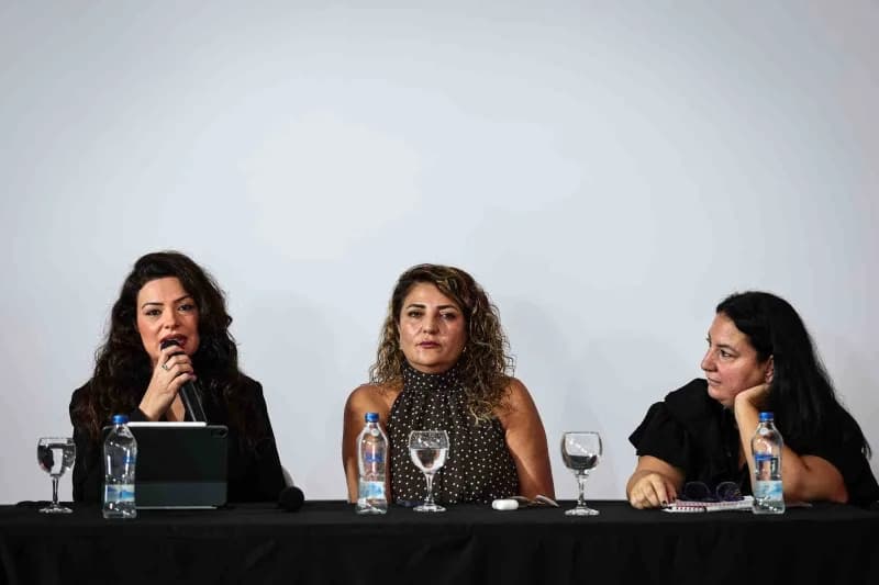 Sektörle ilgili en temel ve güncel tartışmalar, Altın Portakal’da masaya yatırıldı. Sektör söyleşile