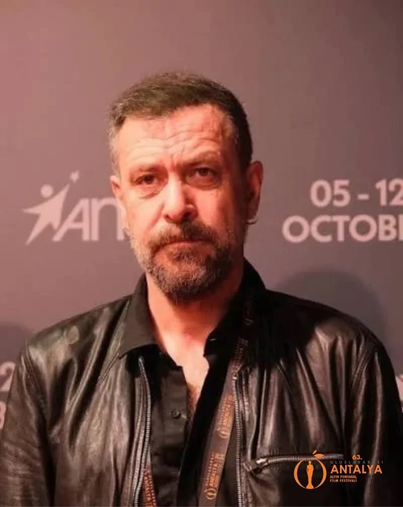 Nejat İşler