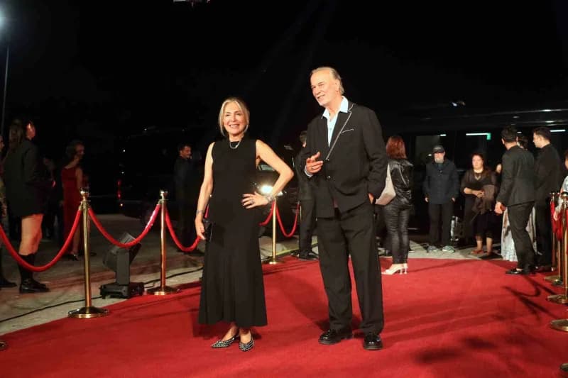 Bu yıl 63'üncüsü düzenlenen Uluslararası Antalya Altın Portakal Film Festivali'nin açılış töreni önc
