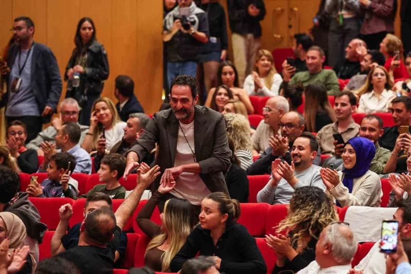 Altın Portakal Ulusal ve Uluslararası Uzun Metraj yarışmaları müthiş bir heyecanla sürüyor. En yeni