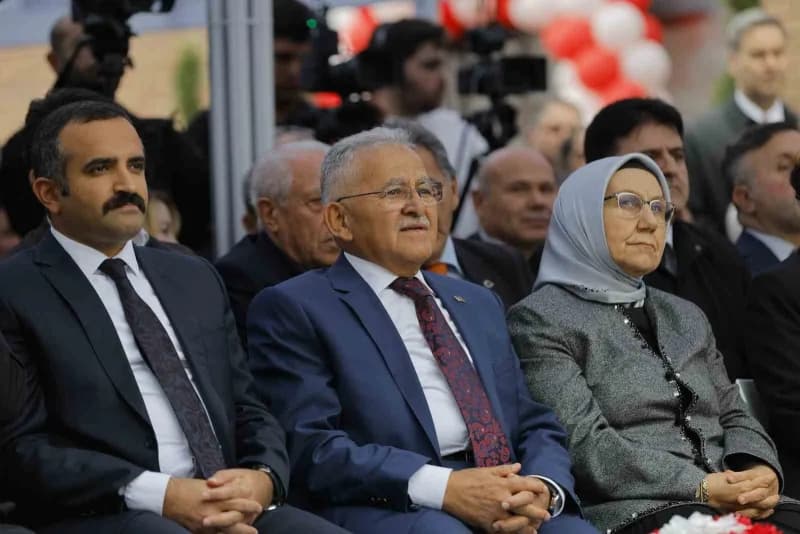 Kayseri Büyükşehir Belediye Başkanı Dr. Memduh Büyükkılıç'ın merhum ağabeyi tarafından yaptırılan Naciye-Ramazan Büyükkı