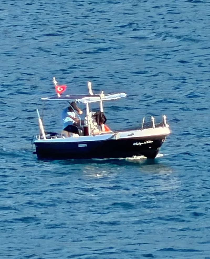 Bartın’ın Amasra ilçesinde balık tutmak için kendi teknesiyle denize açılan 43 yaşındaki maden işçisi İlker Mızrap’tan,