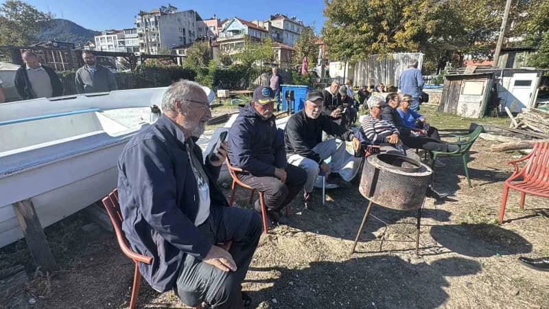 Bartın’ın Amasra ilçesinde balık tutmak için kendi teknesiyle denize açılan 43 yaşındaki maden işçisi İlker Mızrap’tan,