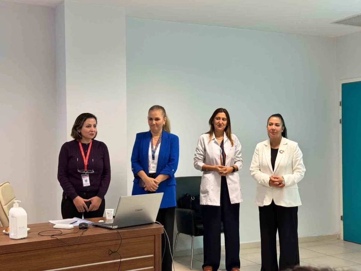 MEAH’ta Ameliyathane Hemşireliği Sertifikalı Eğitim Programı başladı