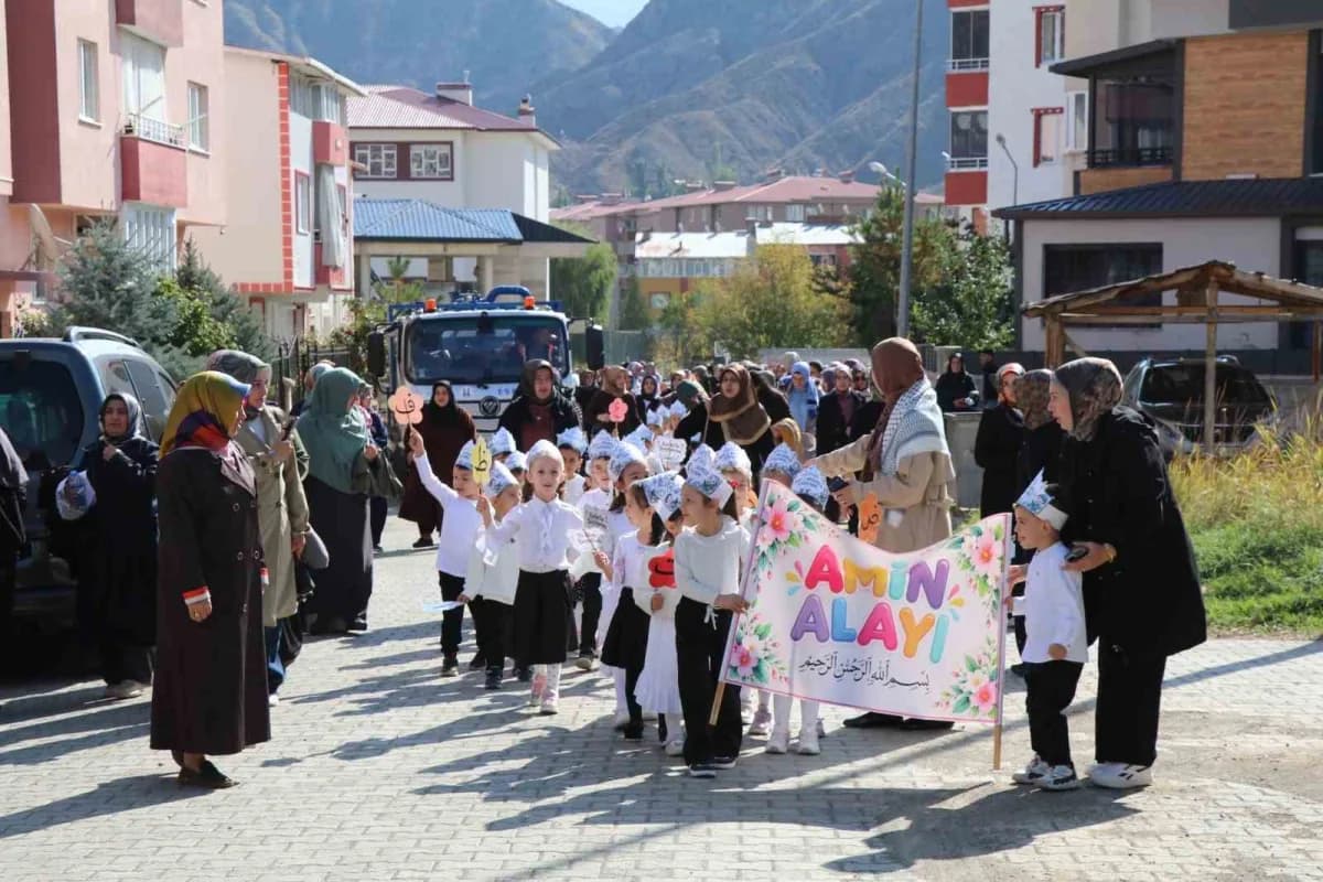 Erzurum’un Oltu ilçesinde, İlçe Müftülüğüne bağlı 4-6 yaş Kur’an kurslarında eğitim gören öğrenciler için Geleneksel "Am